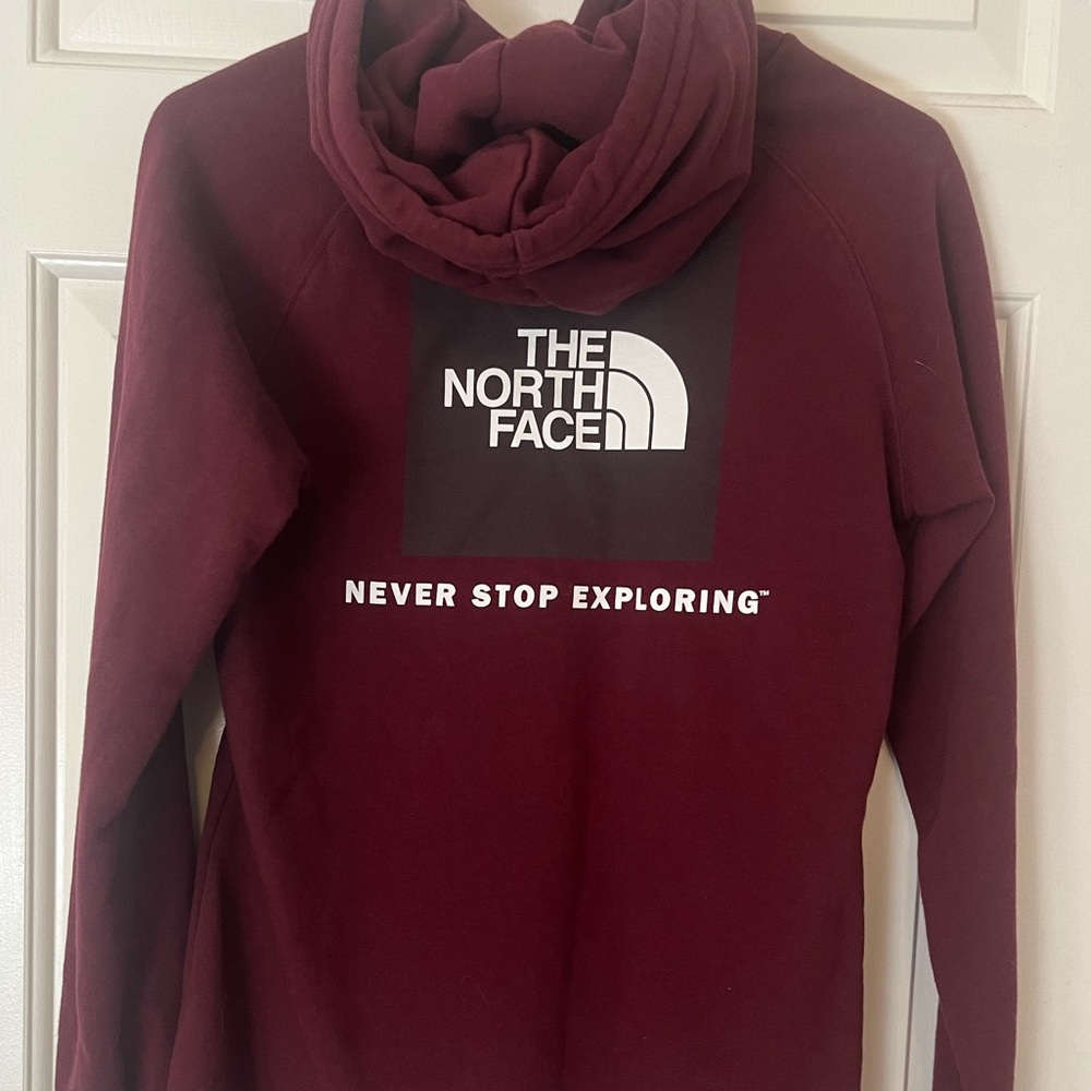 Women’s North Face Hoodie